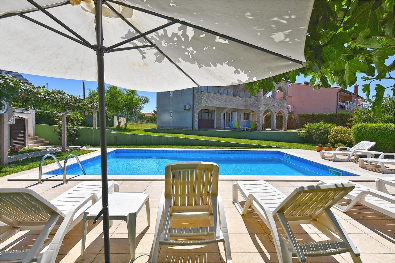 Double Room With Pool 2261 Medulin Exteriér fotografie